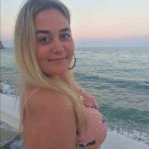 Meet your Posher, Dominika